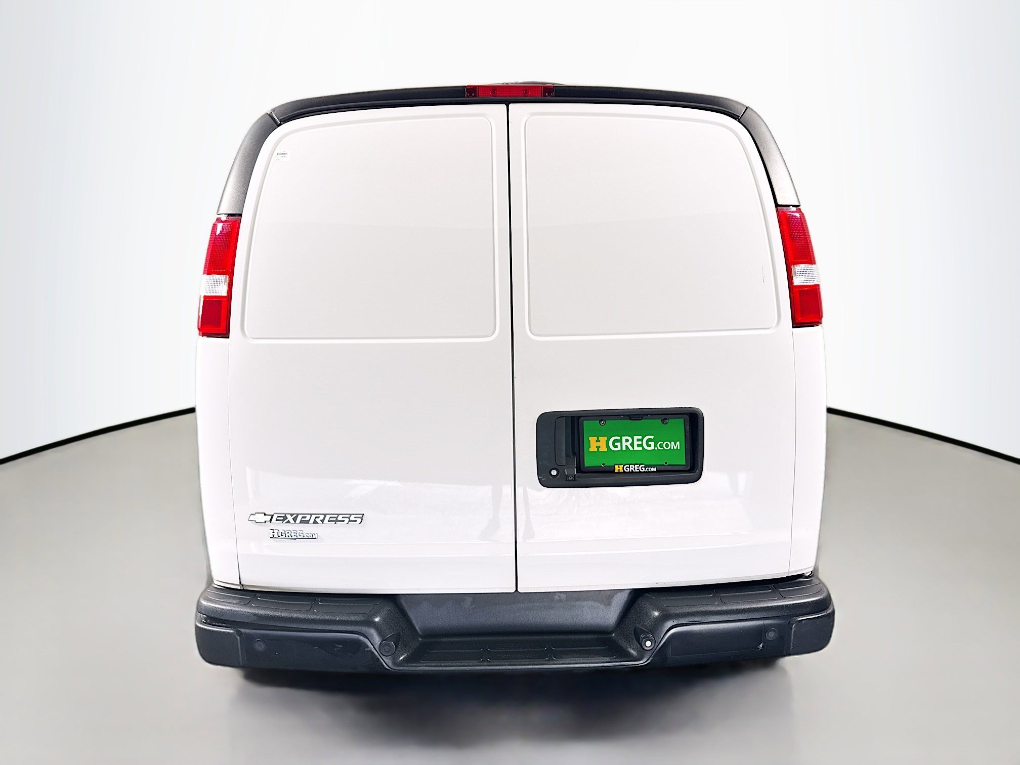 Used 2022 Chevrolet Express 2500 w/ Driver Convenience Package image 8