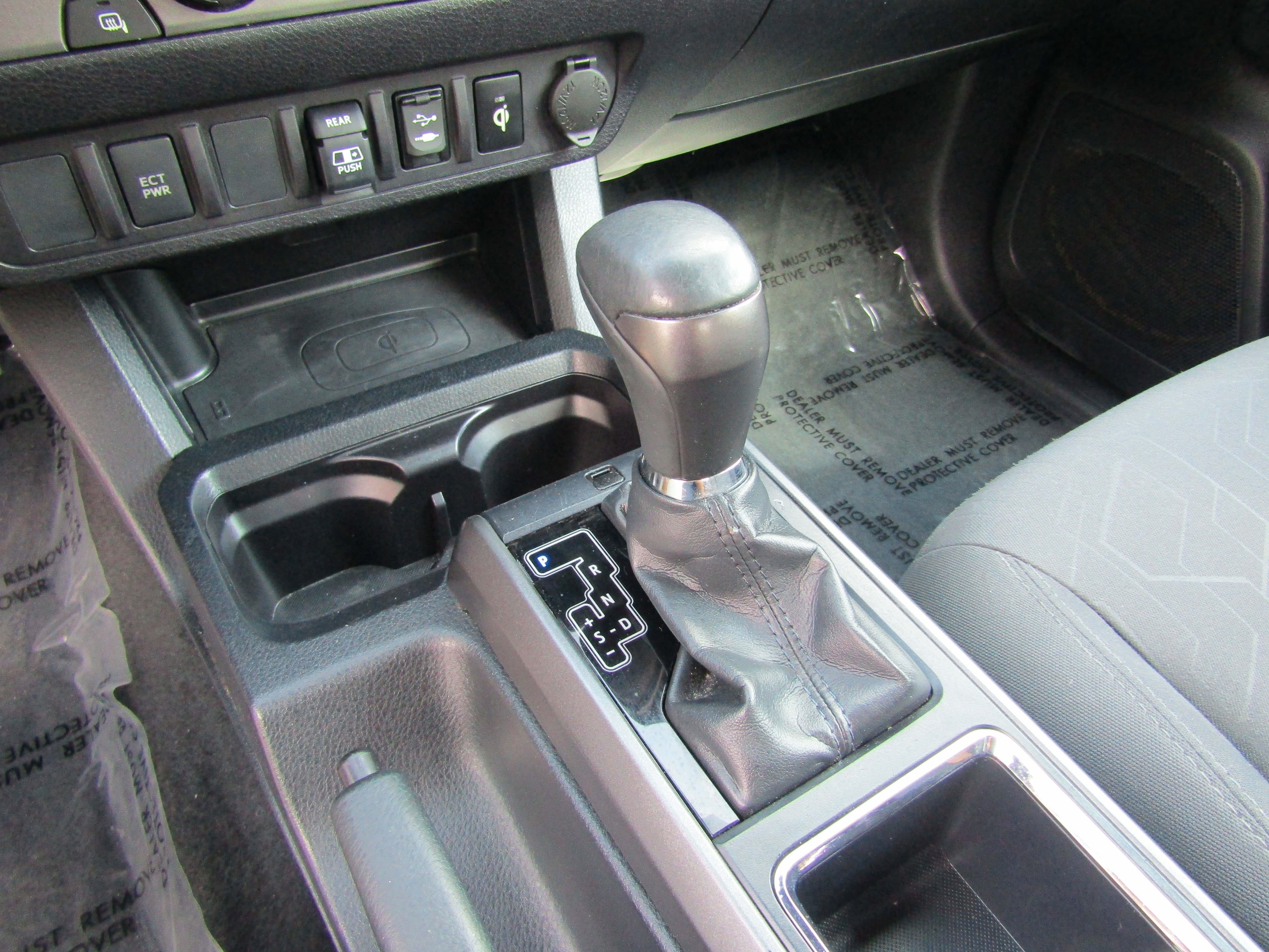 Used 2019 Toyota Tacoma TRD Off-Road image 19