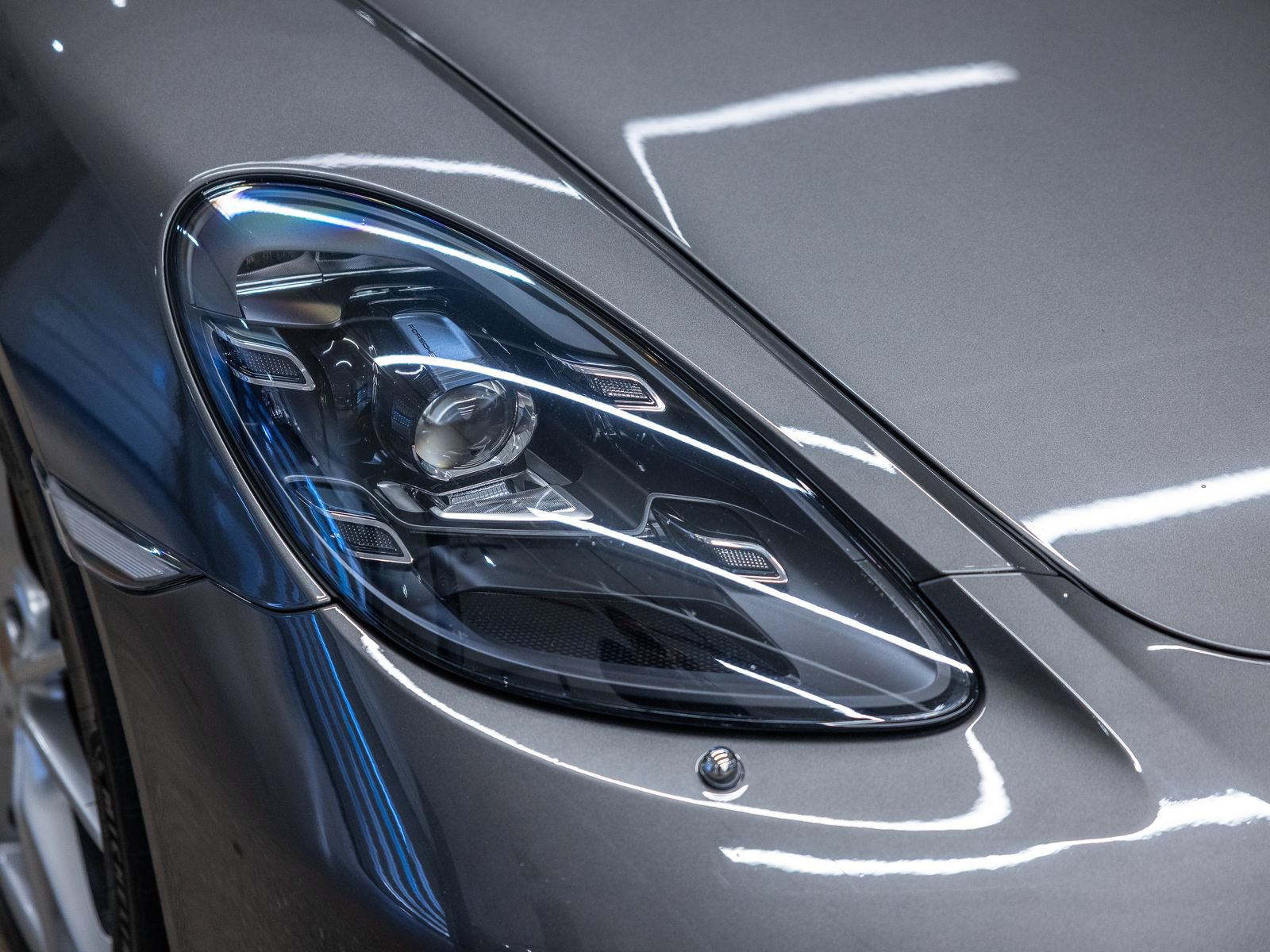 Certified 2024 Porsche 718 Cayman S RWD image 9