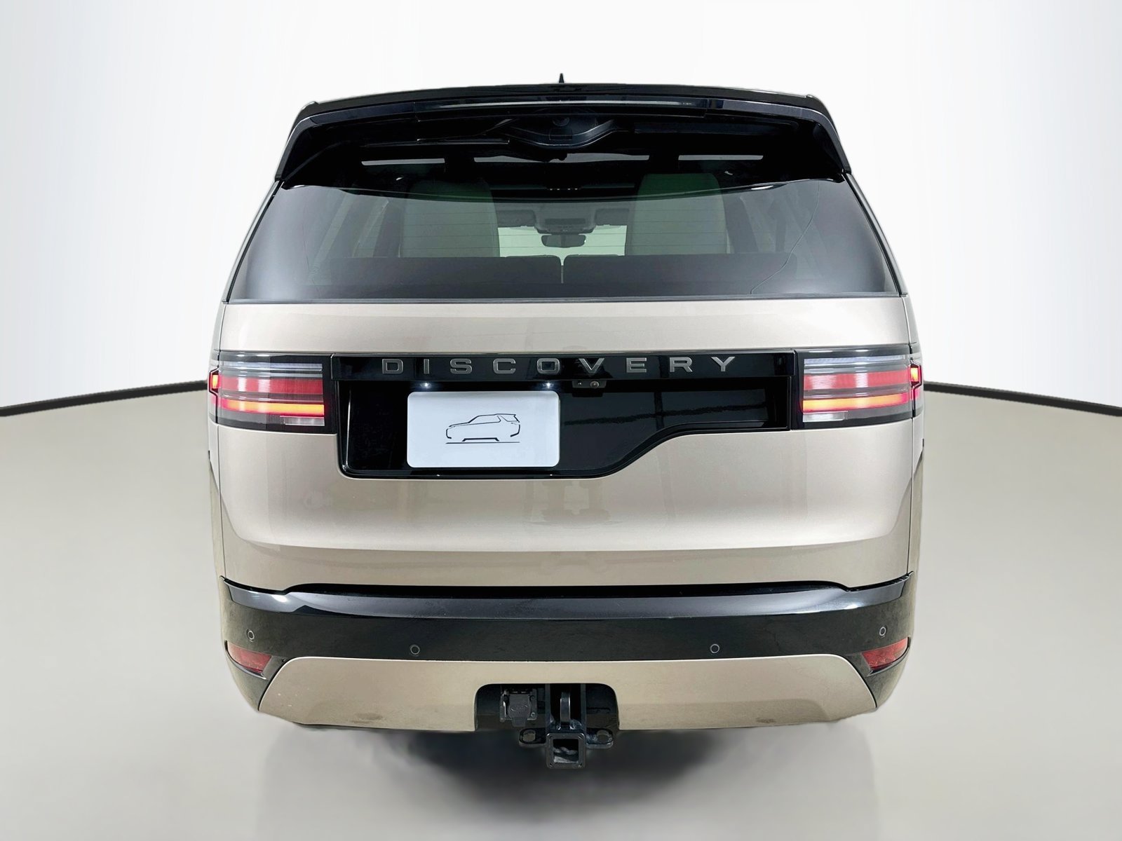 Used 2026 Land Rover Discovery Dynamic SE AWD/4WD image 6