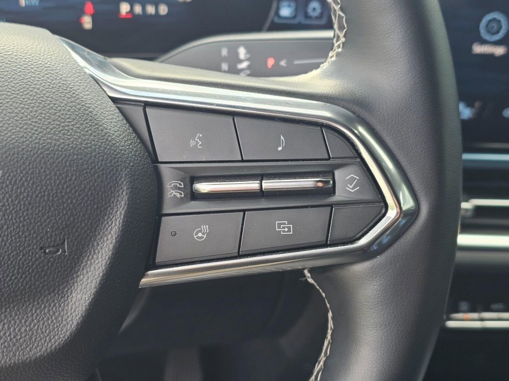 Used 2025 Chevrolet Equinox EV LT w/ Convenience Package FWD image 24