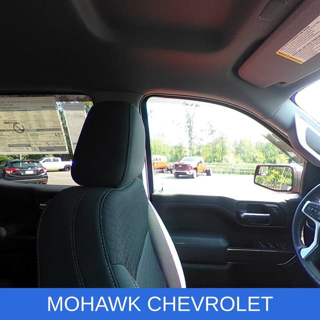 Used 2021 Chevrolet Silverado 1500 LT AWD/4WD image 39