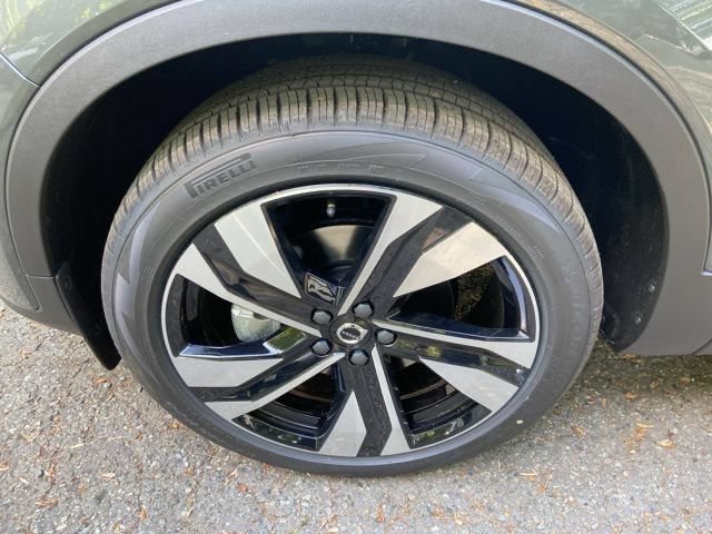 New 2026 Volvo XC40 B5 Ultra w/ Protection Package Premier AWD/4WD image 9