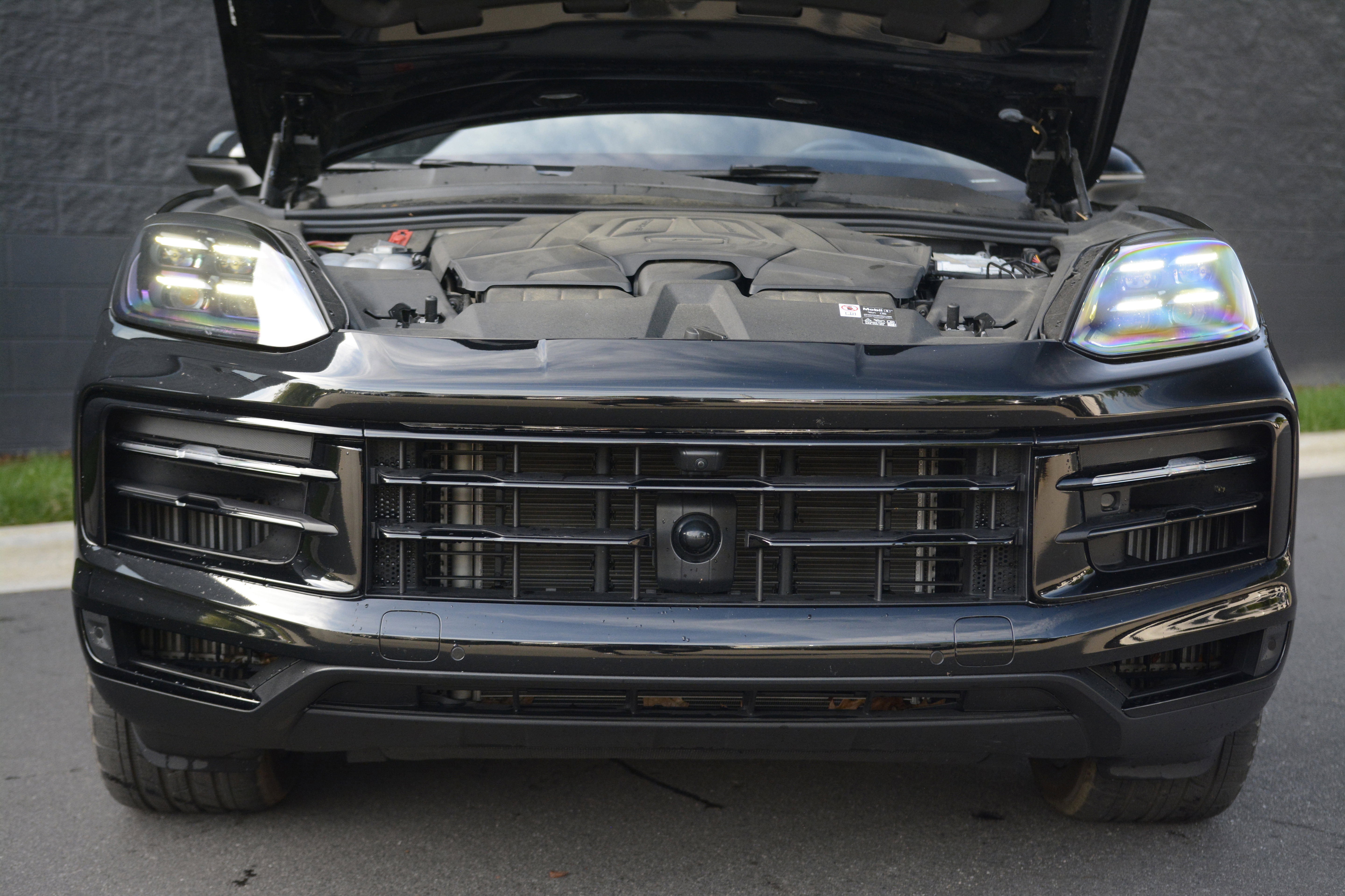 Certified 2025 Porsche Cayenne Coupe image 42