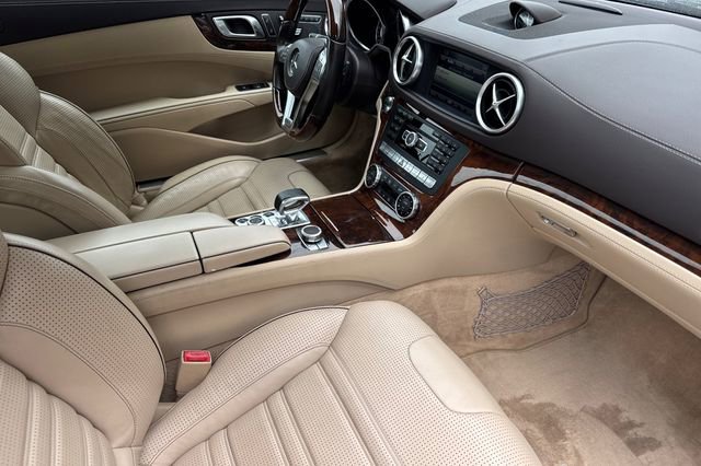 Used 2015 Mercedes-Benz SL 63 AMG image 18