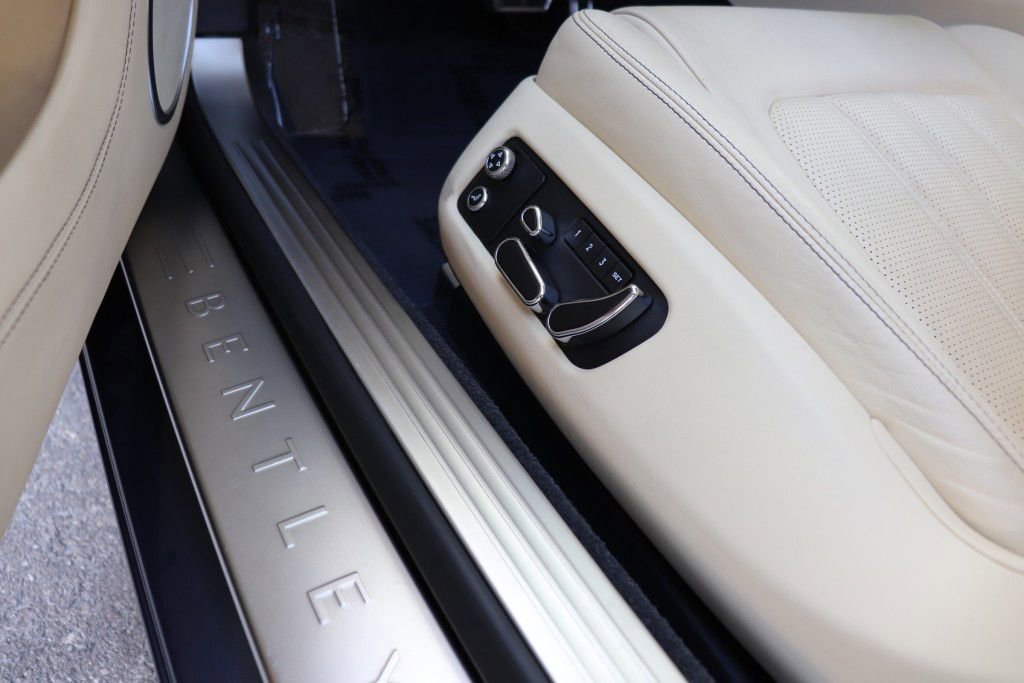 Used 2014 Bentley Continental GT AWD/4WD image 25