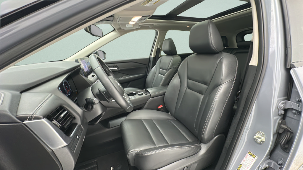 Used 2024 Nissan Rogue SL w/ SL Premium Package AWD/4WD image 13