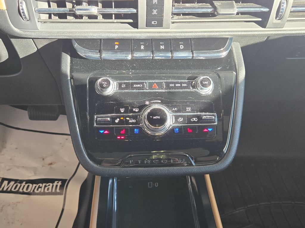 Used 2022 Lincoln Corsair Reserve w/ Equipment Group 201A image 19