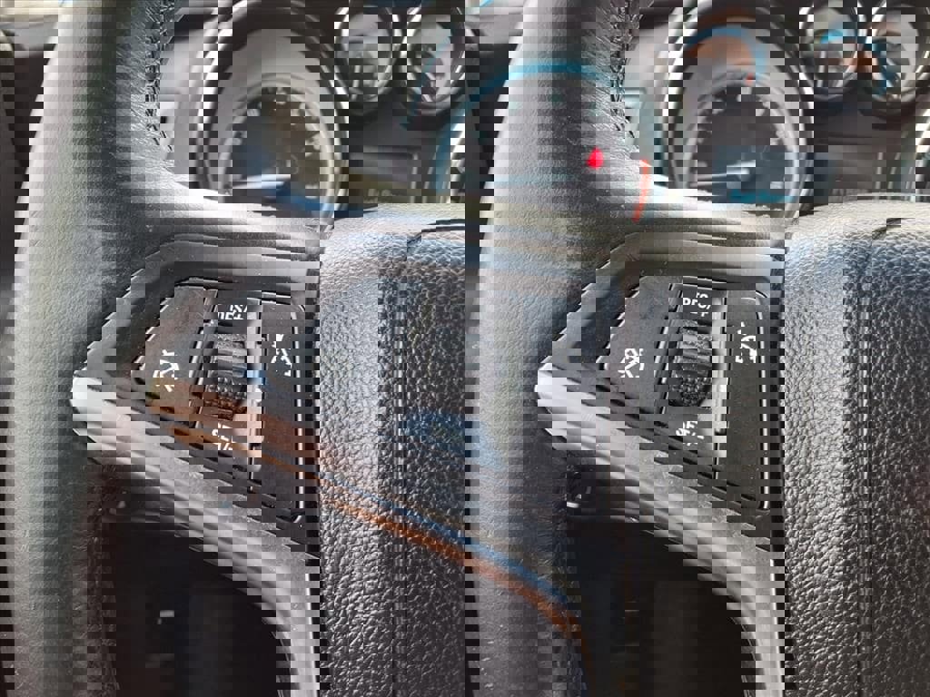 Used 2012 Buick Verano Leather FWD image 18