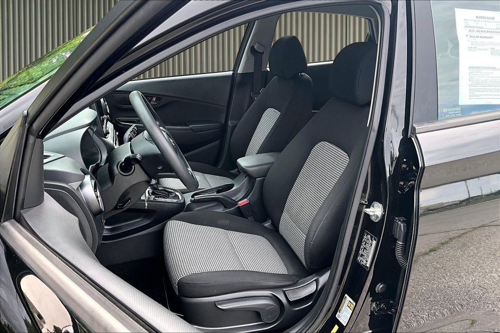 Used 2022 Hyundai Kona SE w/ Cargo Package FWD image 25