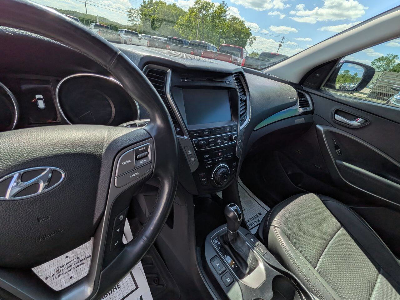 Used 2017 Hyundai Santa Fe Sport AWD/4WD image 13