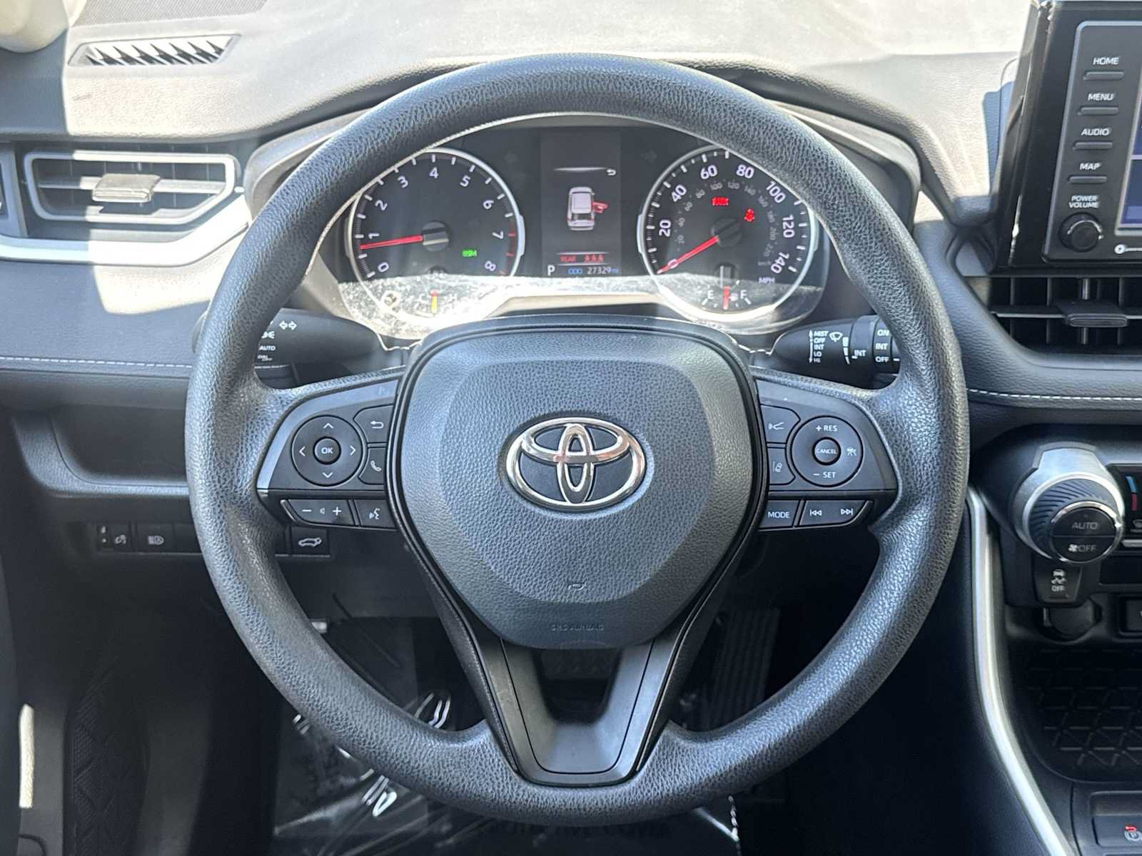 Used 2022 Toyota RAV4 XLE FWD image 18