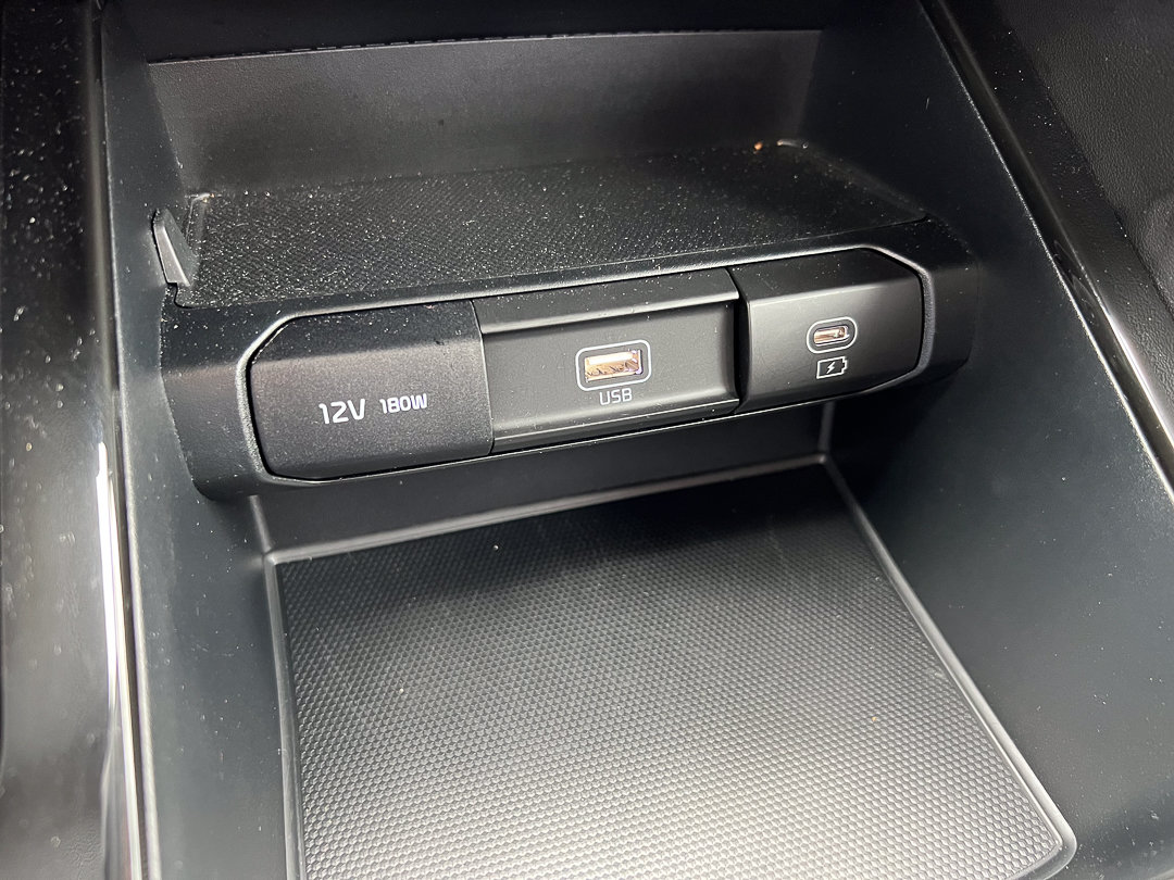 Used 2025 Kia Telluride LX FWD image 26