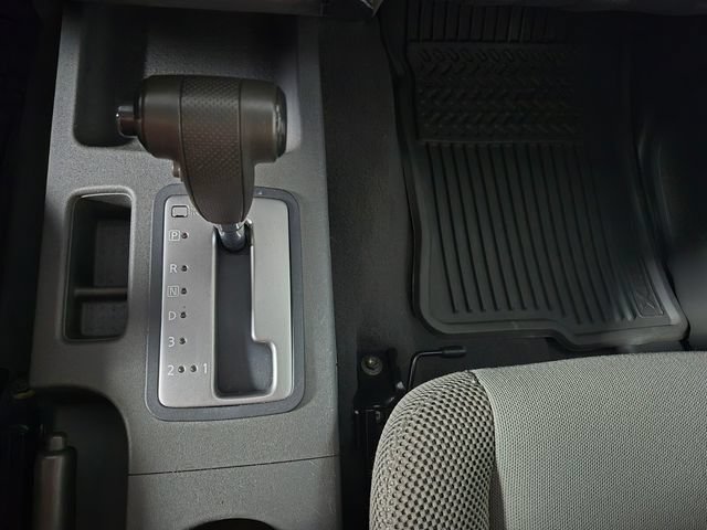 Used 2006 Nissan Xterra SE AWD/4WD image 26