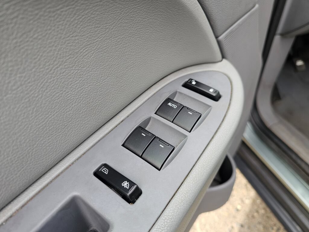 Used 2006 Ford Freestyle SEL AWD/4WD image 28