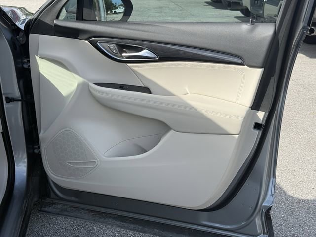 Used 2023 Buick Envision Essence image 33