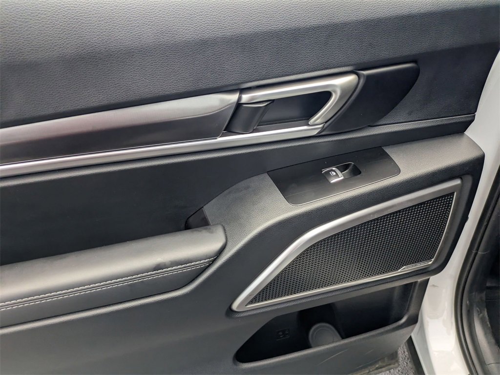 Used 2025 Kia Telluride S image 27