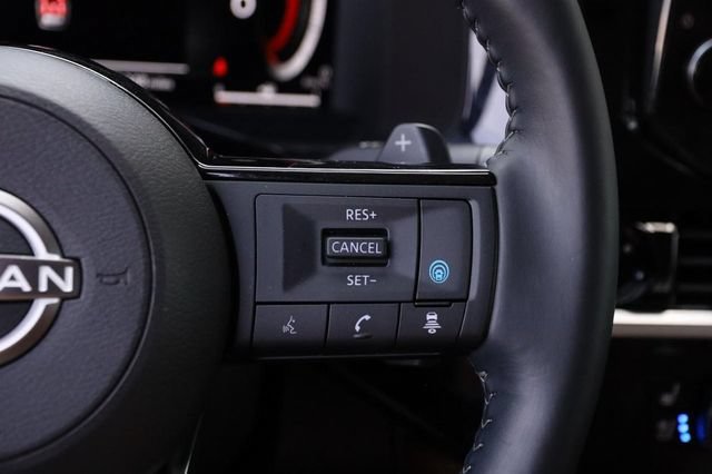 Certified 2025 Nissan Pathfinder Platinum AWD/4WD image 15