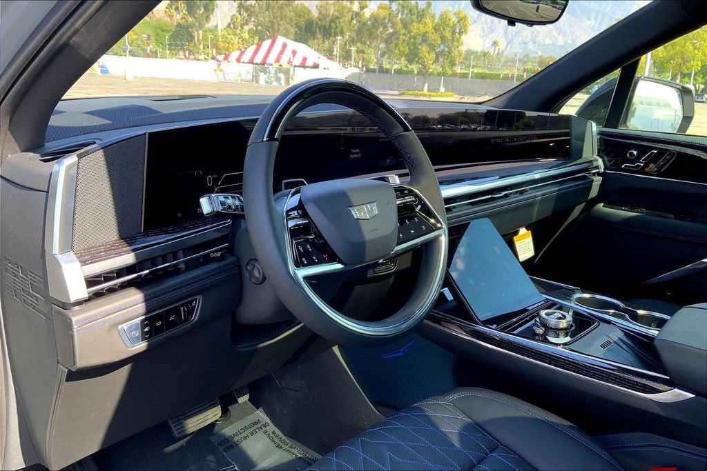 New 2026 Cadillac Escalade IQL Luxury image 9