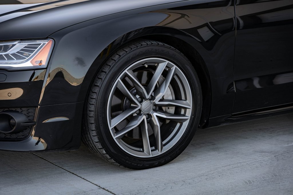 Used 2017 Audi A8 L 3.0T w/ Executive Package image 5