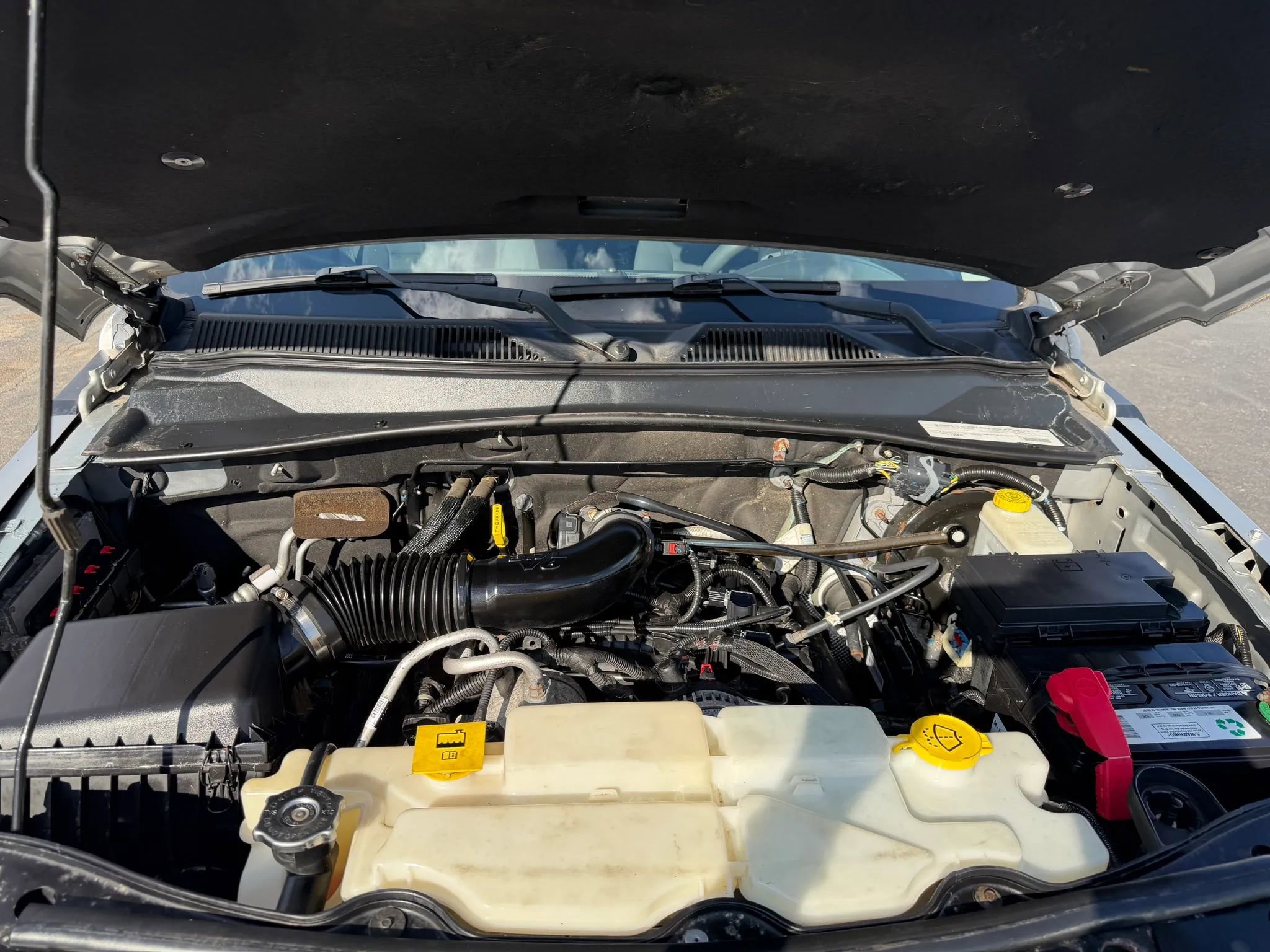 Used 2011 Jeep Liberty Sport AWD/4WD image 33