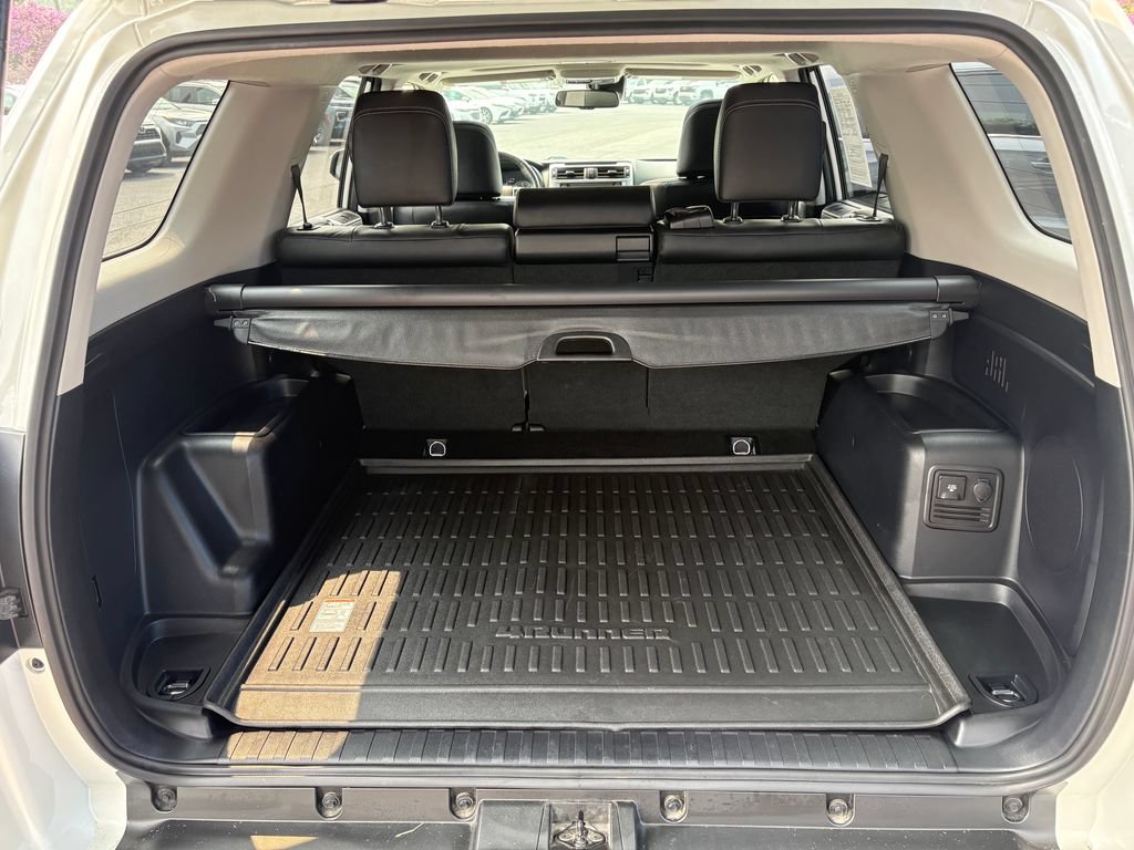 Used 2023 Toyota 4Runner Limited AWD/4WD image 15