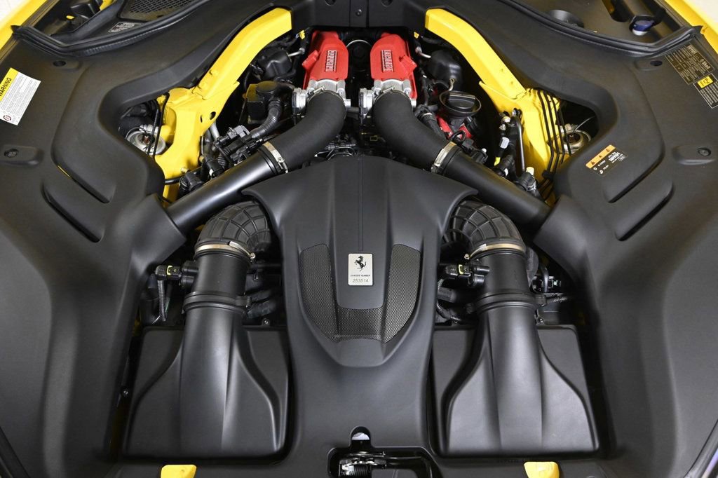 Used 2020 Ferrari Portofino image 5