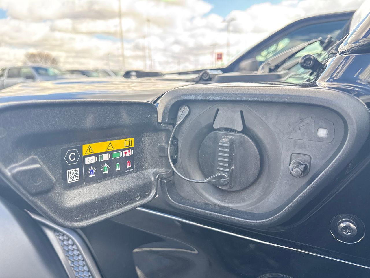 Used 2025 Jeep Wrangler Willys 4xe image 29