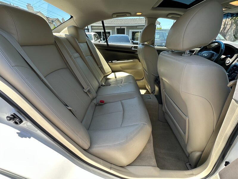 Used 2010 INFINITI G37 Journey w/ Premium Pkg RWD image 17