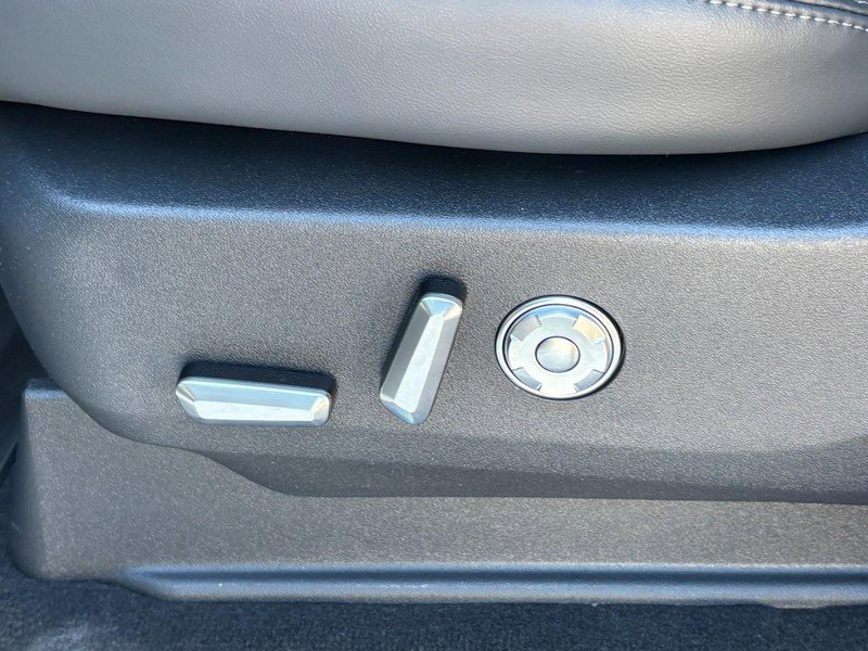 New 2025 Lincoln Navigator Reserve w/ Jet Appearance Package image 26