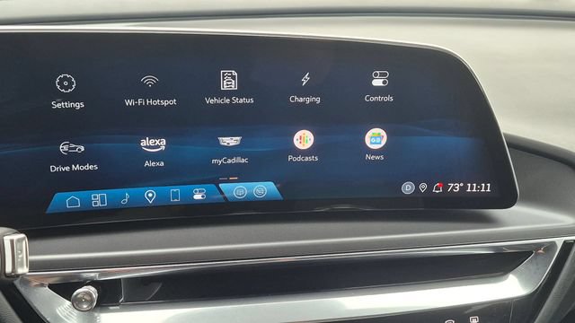 Used 2024 Cadillac Lyriq Tech w/ Driver Assist Package AWD/4WD image 20
