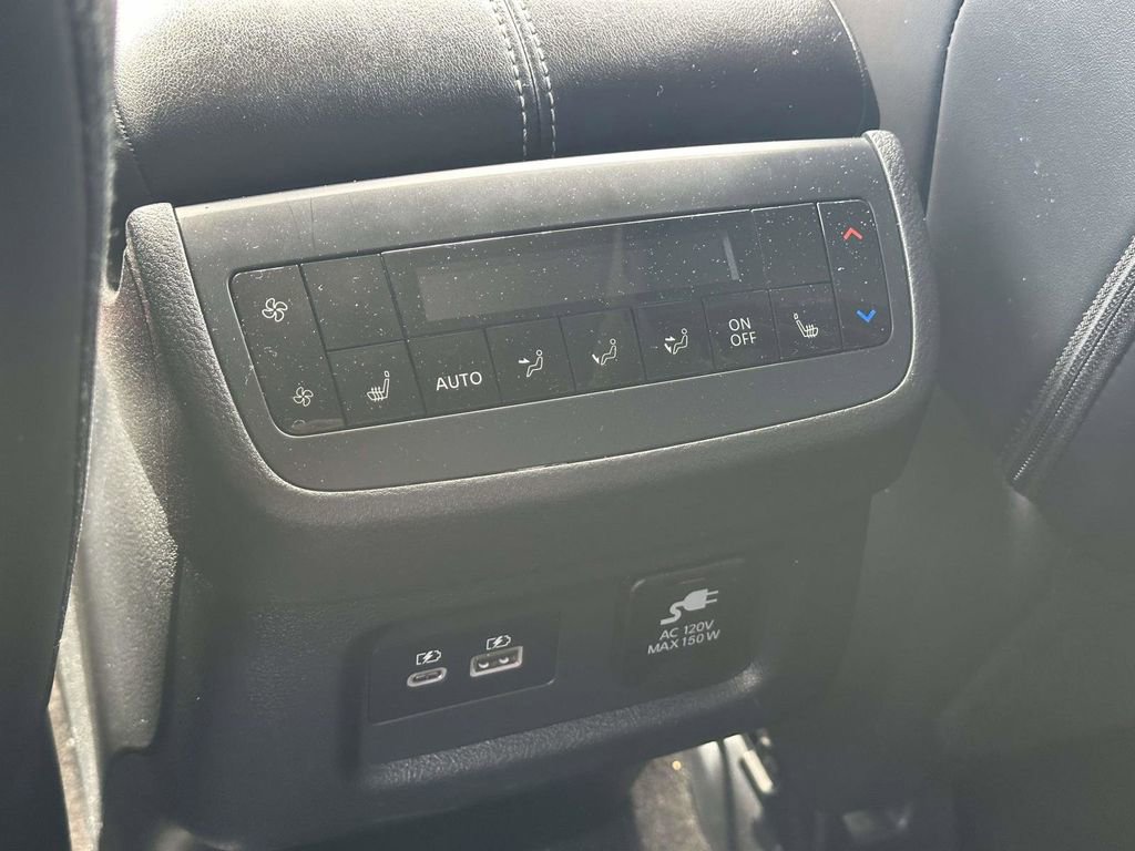 Used 2023 Nissan Pathfinder Platinum w/ Lighting Package (N93) AWD/4WD image 11