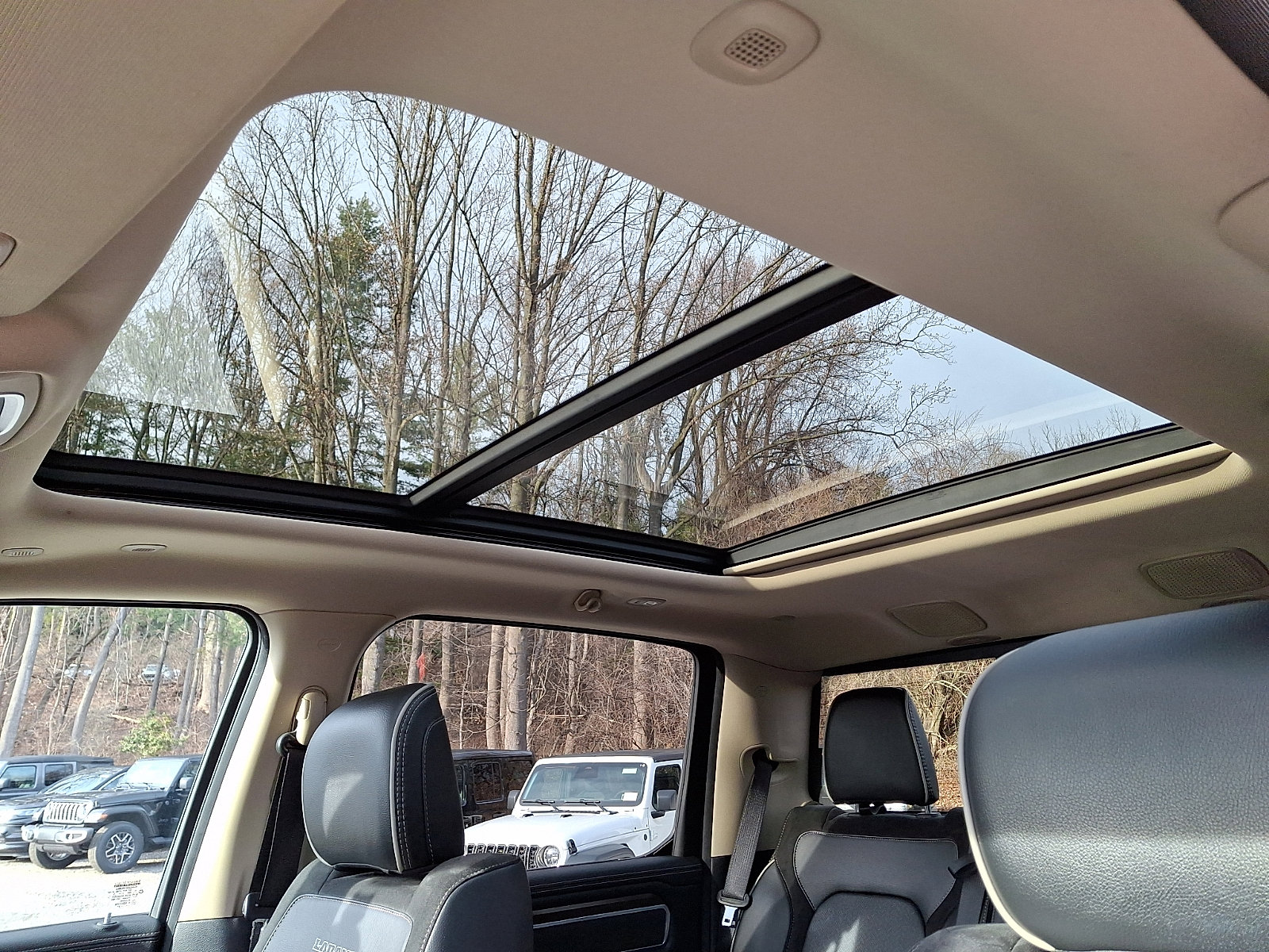 Certified 2021 RAM 1500 Laramie AWD/4WD image 14