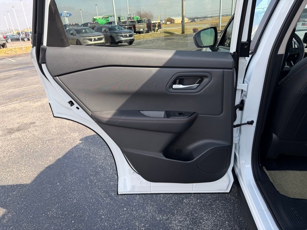 New 2026 Nissan Rogue SV image 15