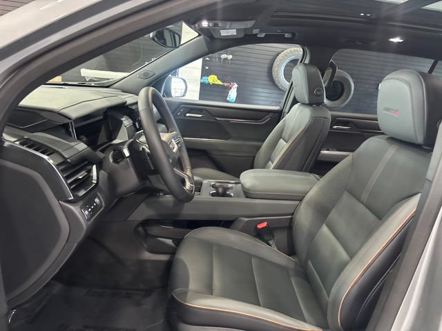 Used 2025 GMC Acadia AT4 w/ Luxury Package AWD/4WD image 15