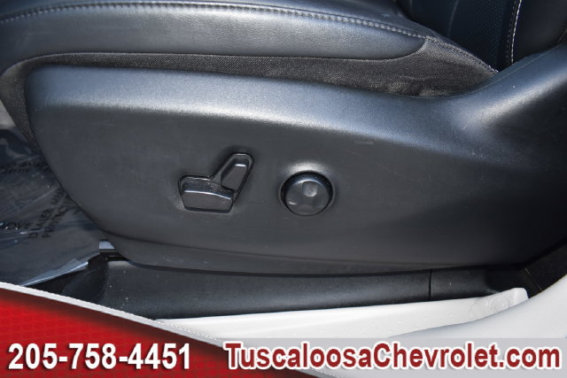 Used 2024 Chrysler Pacifica Touring-L FWD image 24