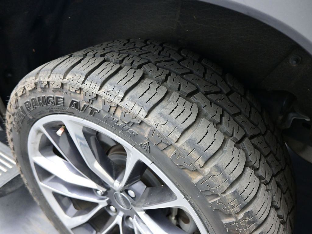 Used 2022 Jeep Wagoneer Series III w/ Premium Group I image 14