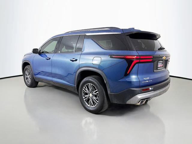 Used 2025 Chevrolet Traverse LT FWD image 7