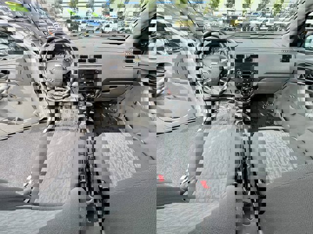 Used 2005 Ford Focus S image 9