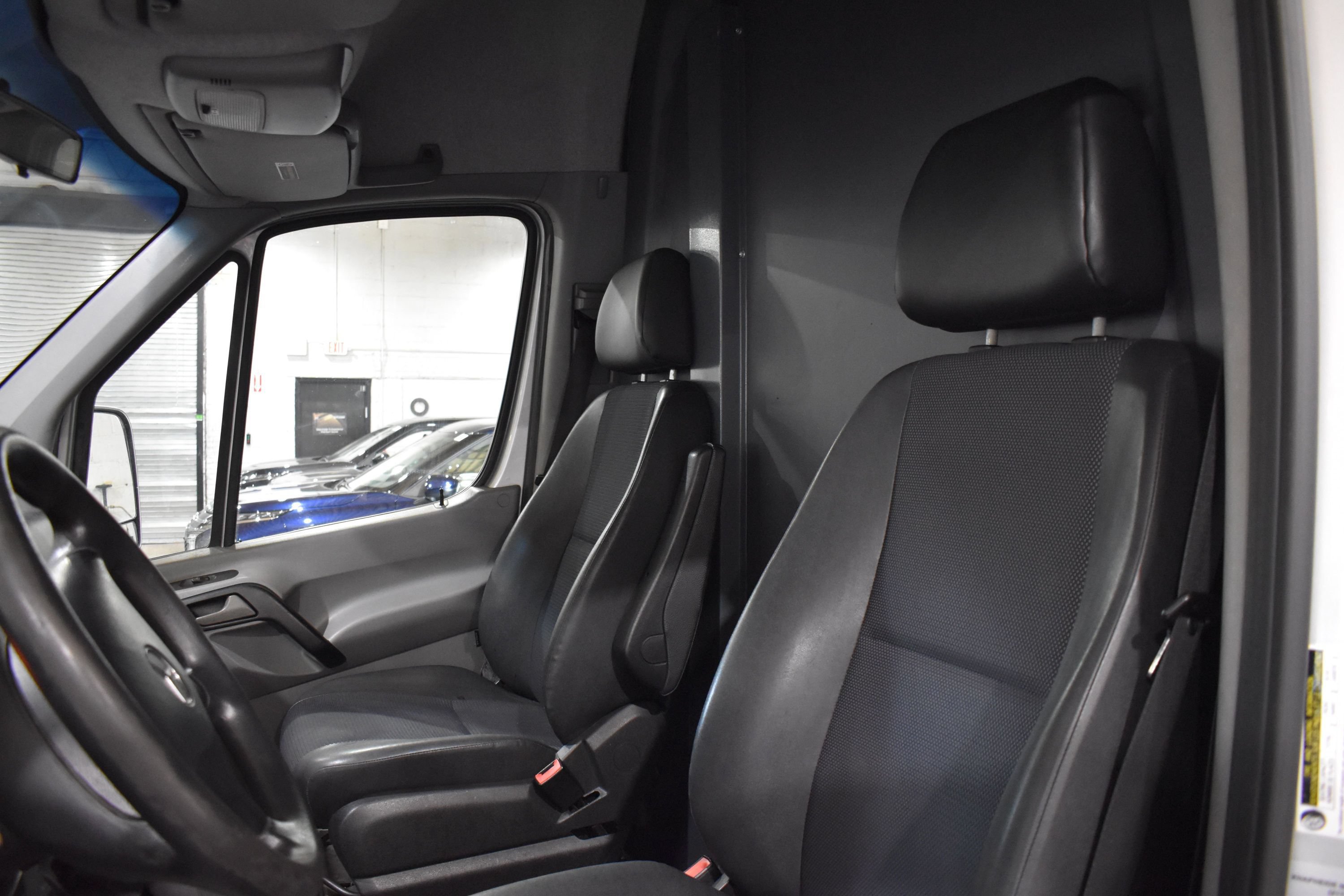 Used 2017 Mercedes-Benz Sprinter 3500 image 17