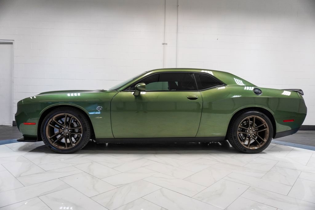 Used 2023 Dodge Challenger SRT Hellcat w/ Driver Convenience Group RWD image 30