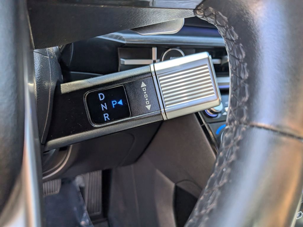 Used 2025 Hyundai Santa Fe Limited image 22