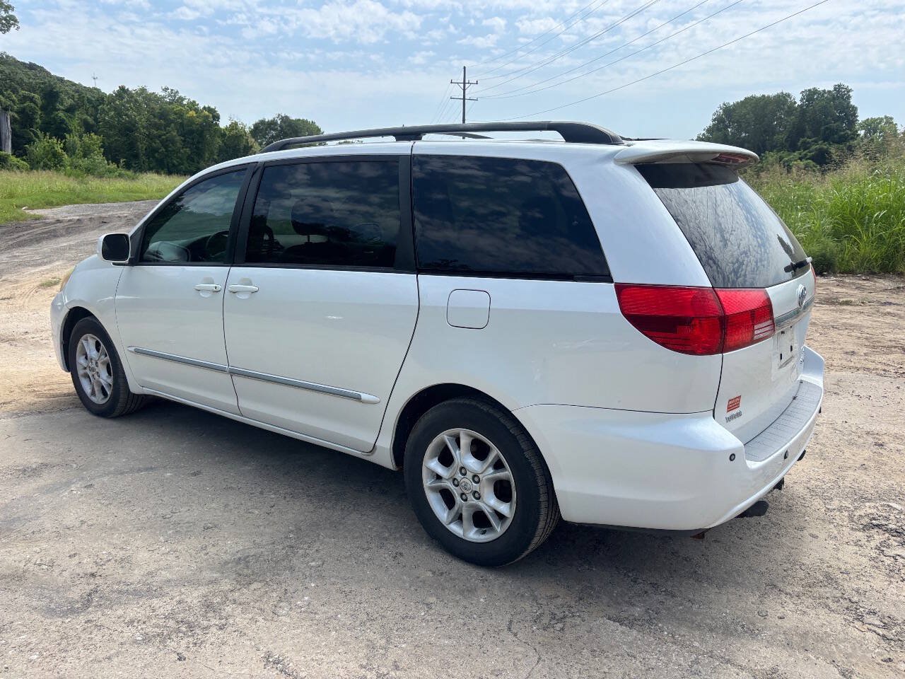 Used 2004 Toyota Sienna XLE FWD image 8