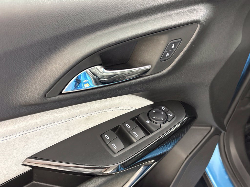 Used 2025 Chevrolet Trax LT FWD image 26