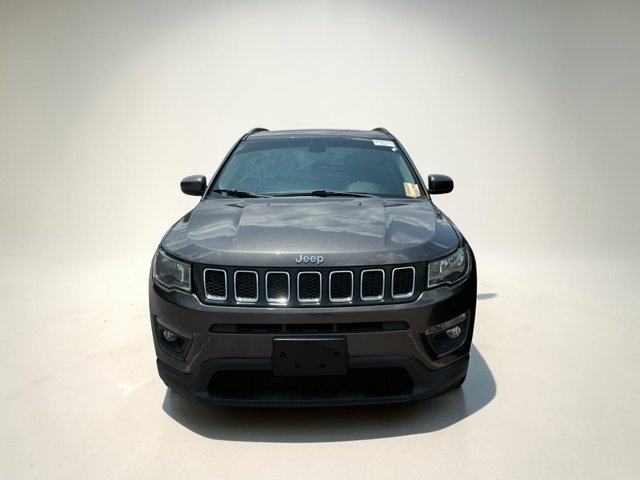 Used 2019 Jeep Compass Latitude w/ Popular Equipment Group AWD/4WD image 2