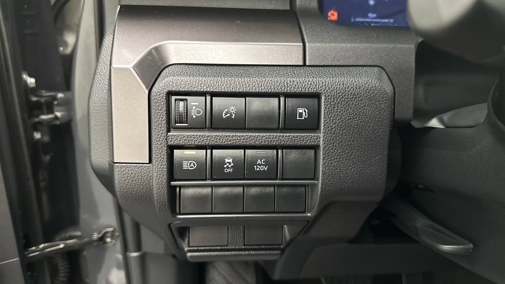 Certified 2025 Toyota 4Runner TRD Off-Road AWD/4WD image 29