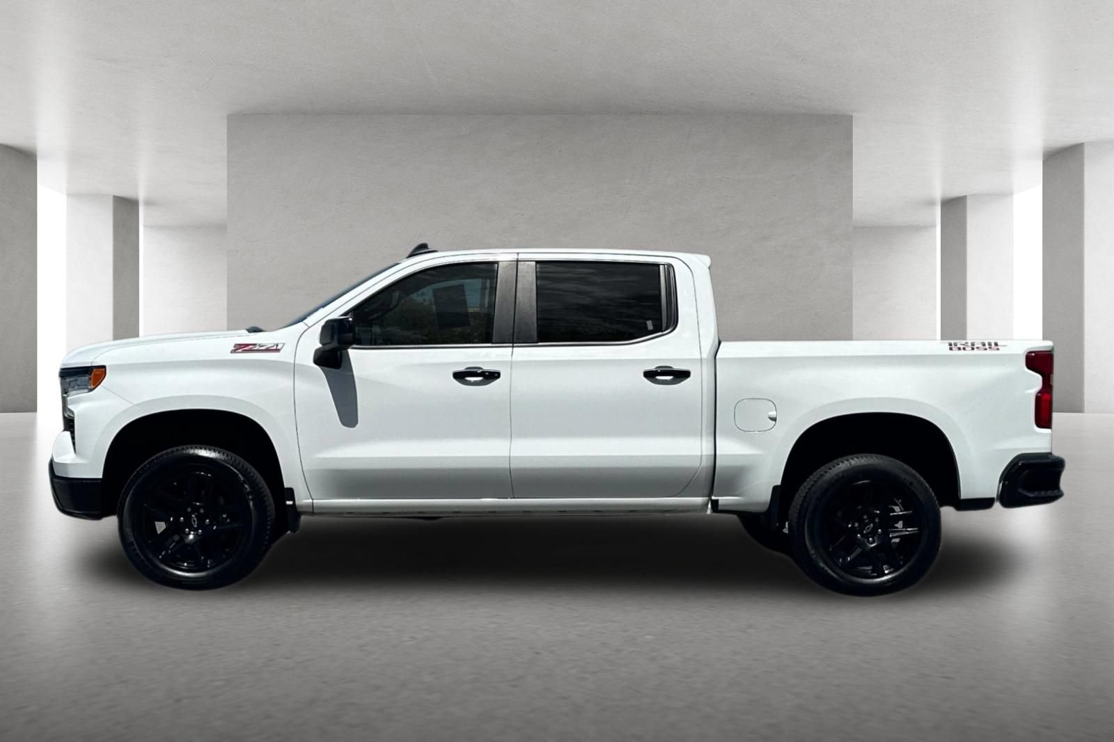 Used 2025 Chevrolet Silverado 1500 LT Trail Boss w/ Protection Package AWD/4WD image 7