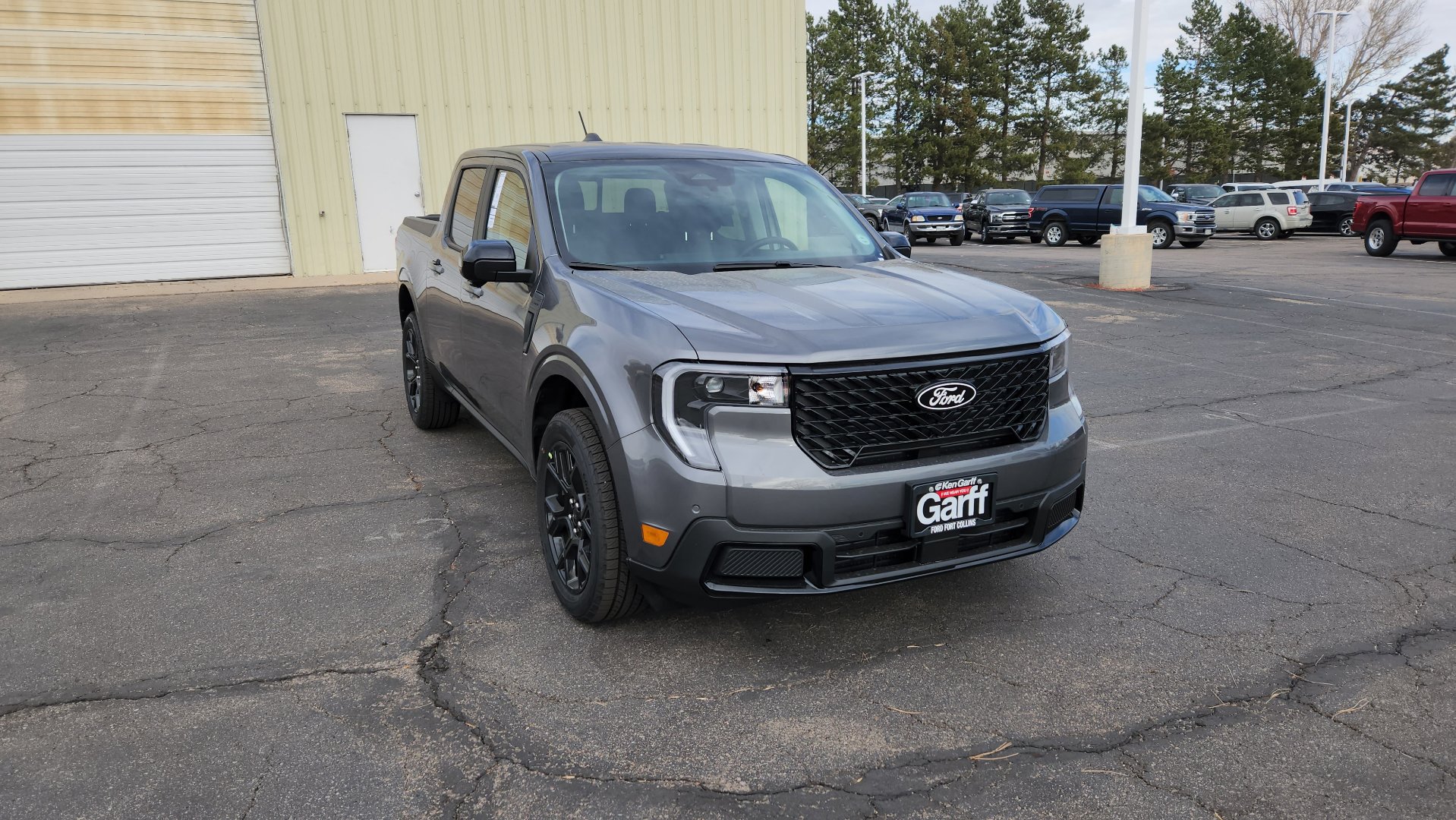 New 2025 Ford Maverick Lariat w/ Black Appearance Package image 16