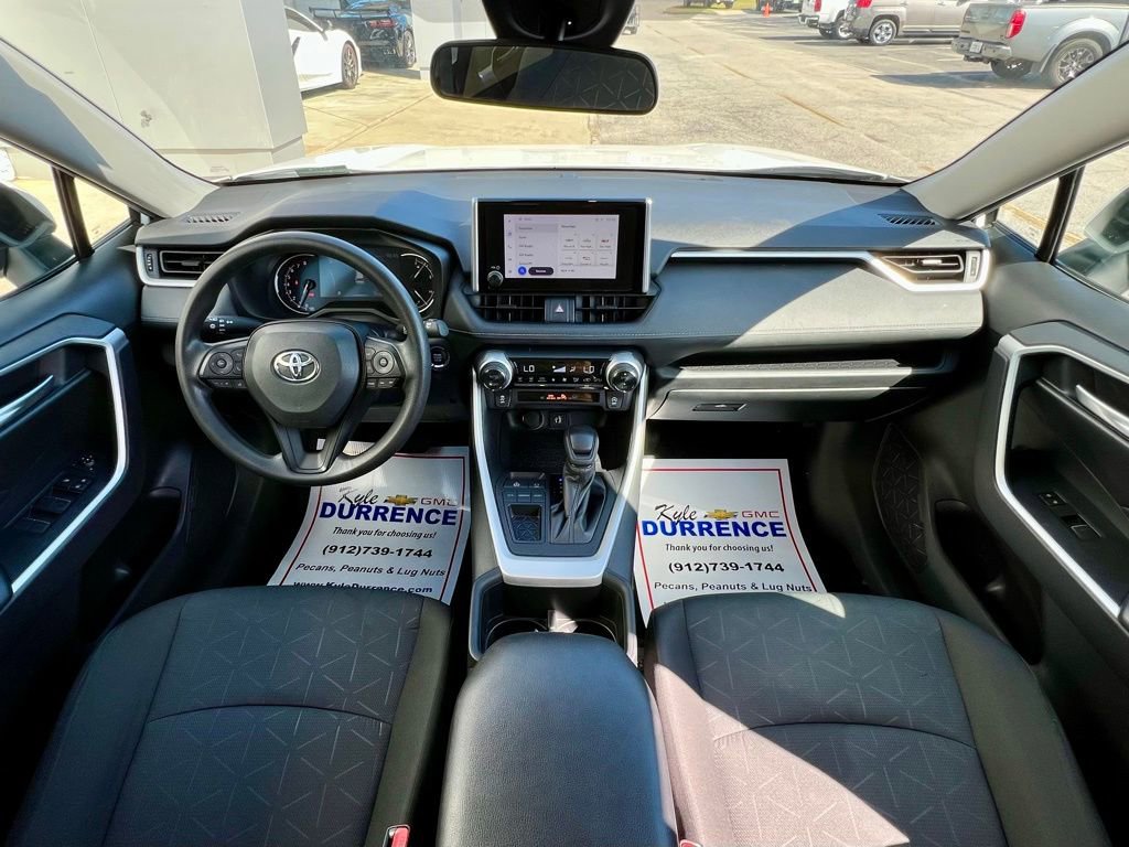 Used 2024 Toyota RAV4 XLE video 2