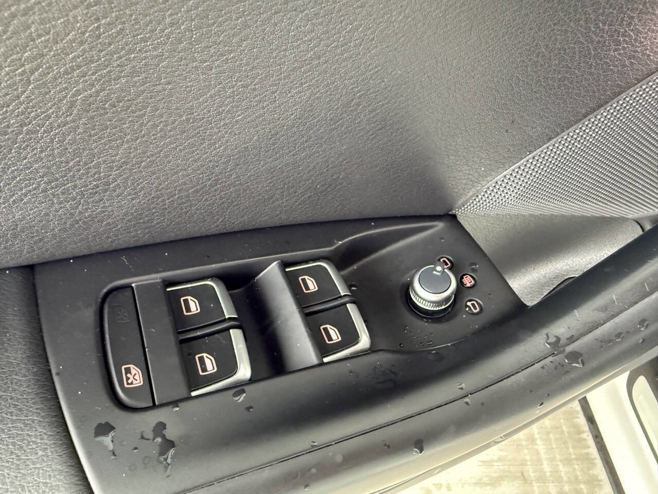 Used 2018 Audi Q3 2.0T Premium w/ Convenience Package image 23